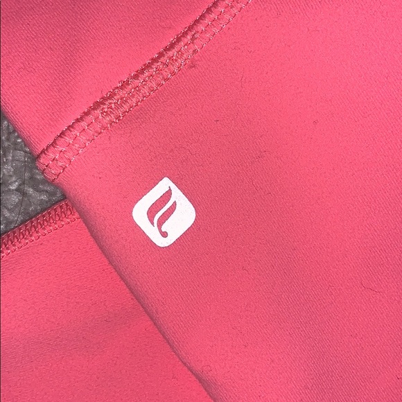 Cropped Fabletic Leggings - Picture 2 of 5